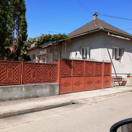 Kalotaszeg Vendeghaz Hotel Izvoru Crisului Exterior photo